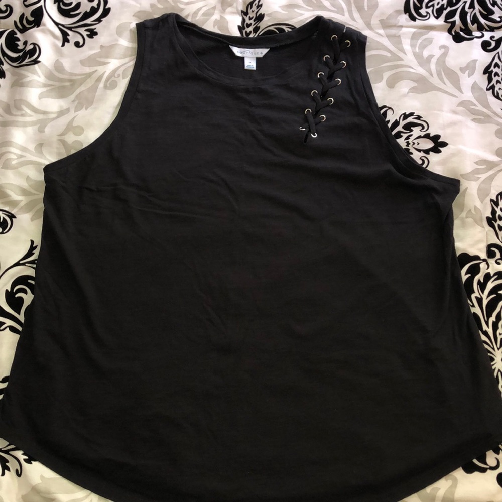 Boutique black shoulder lace tank top size 1x